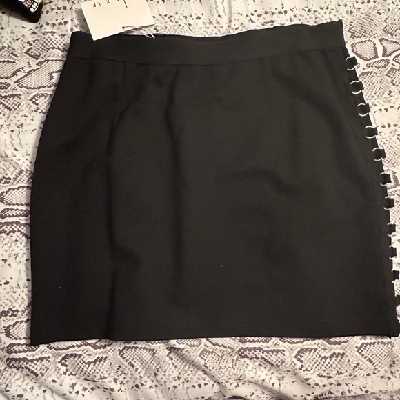 LF Black Mini Skirt Cocktail Night Out - Picture 2 of 5